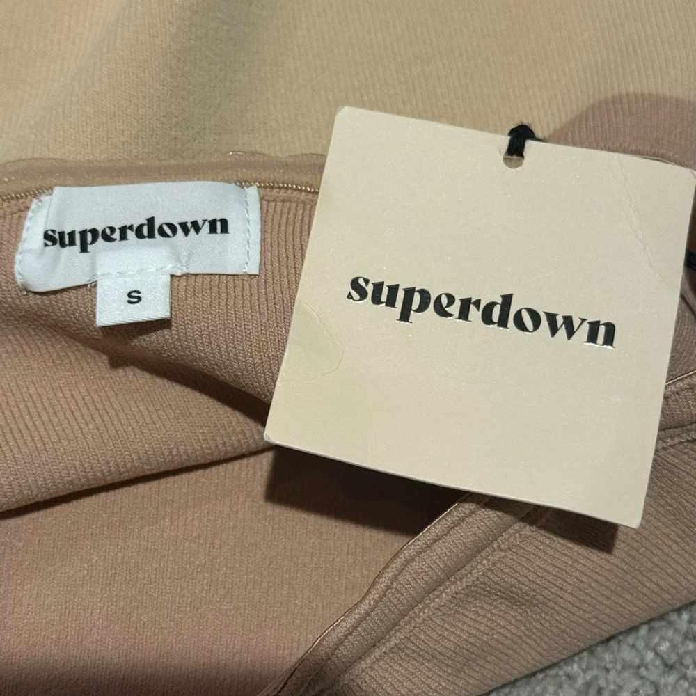 superdown perla ombre mini dress
Nude Ombre Size: NWT - Picture 12 of 12